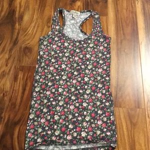 Active Basic tank top.